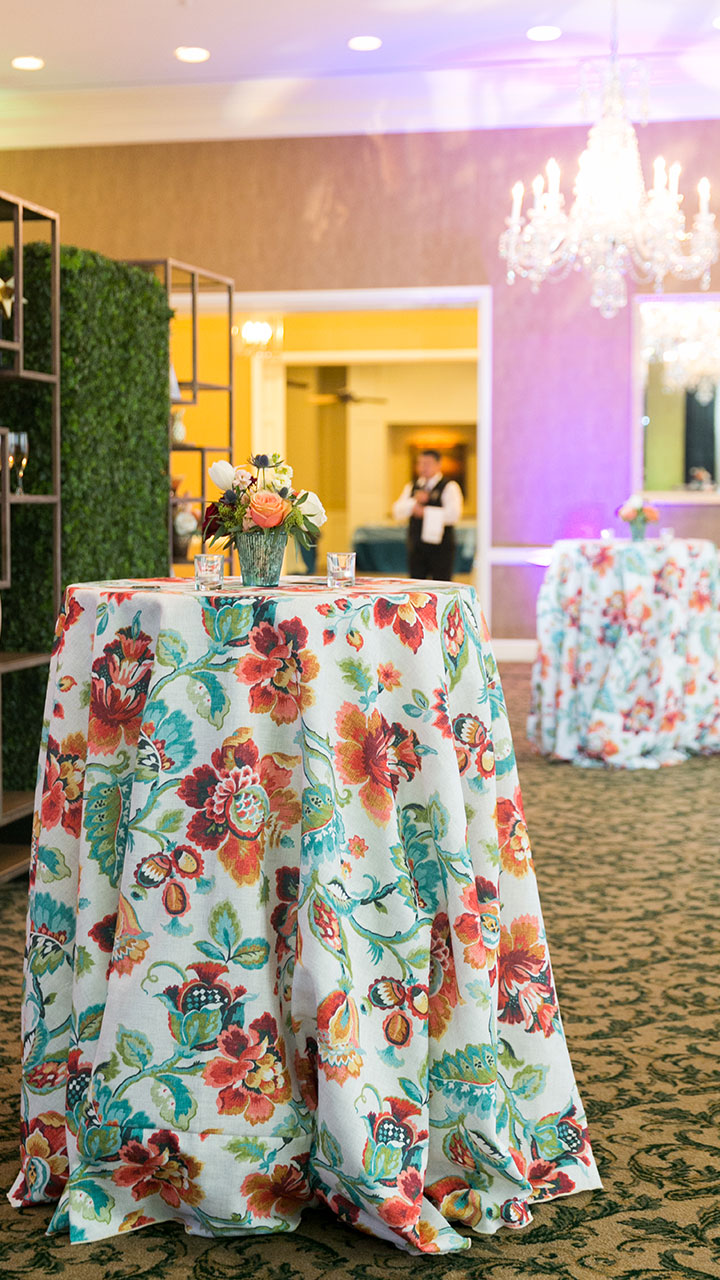 Rent from Fabulous Events, the leader in event linen rentals. We have one of the largest selections of rental table linens, chair covers, napkins & more.