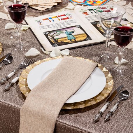 Champage Cotier Tablescape