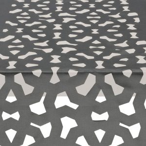 The unparalleled elegance of this Onyx Molina table runner in the Gold Kroft Kehoe Collection, from our Designer Series can enhance any event.