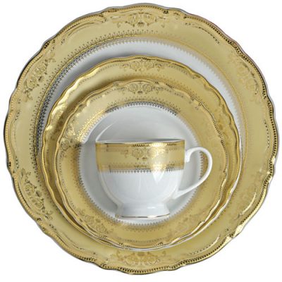 Rent Vanessa Gold Dinnerware in Michigan for your Special event