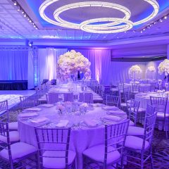 Table Linen and Charger rentals from Fabulous Events. Nationwide shipping.