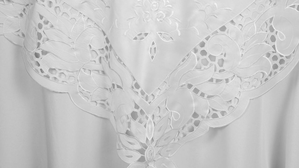 White Vintage - Image 2